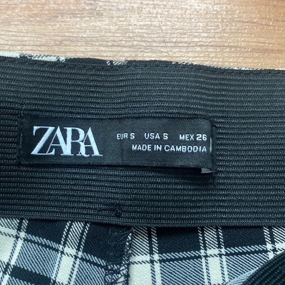 Zara pants - Picture 3 of 3